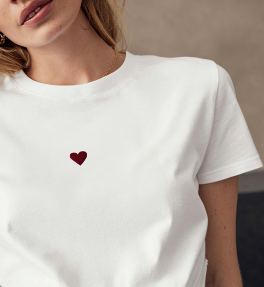 T-shirt Donna Un Cuore Ricamato