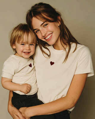 T-shirt Bimbo Un Cuore Ricamato
