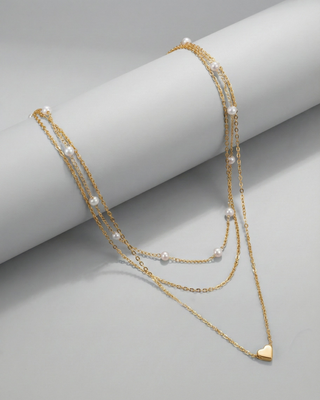 Necklace with 3 strands and 3 meanings
