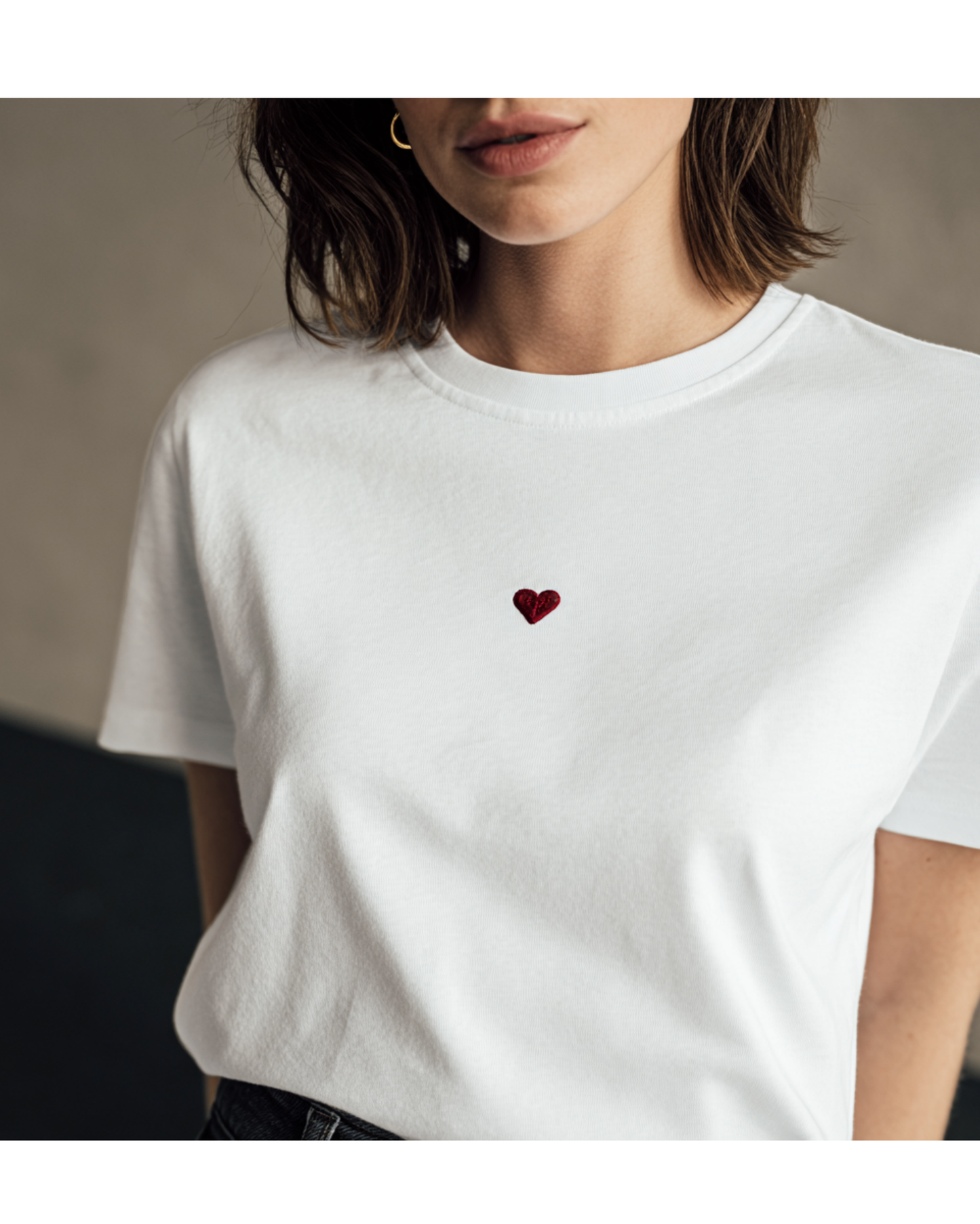 THE HEART TEE