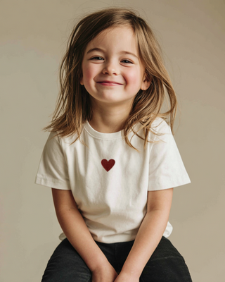 T-shirt Bimbo Un Cuore Ricamato