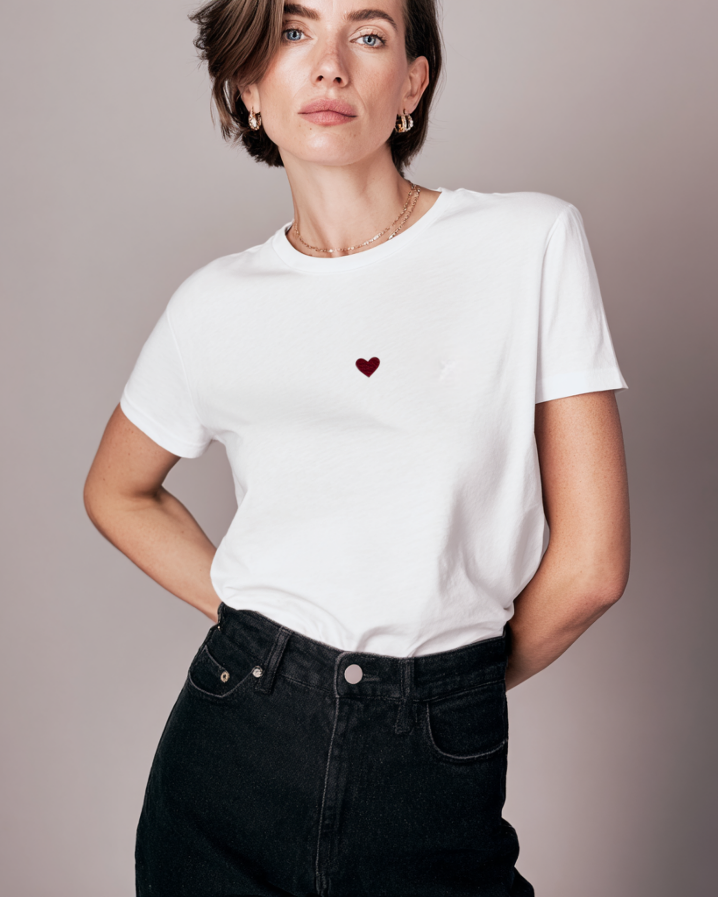 THE HEART TEE