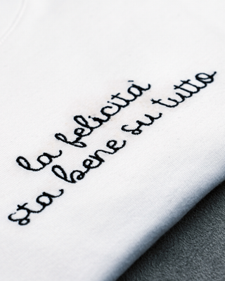 T-shirt Donna "La felicità sta bene su tutto.
