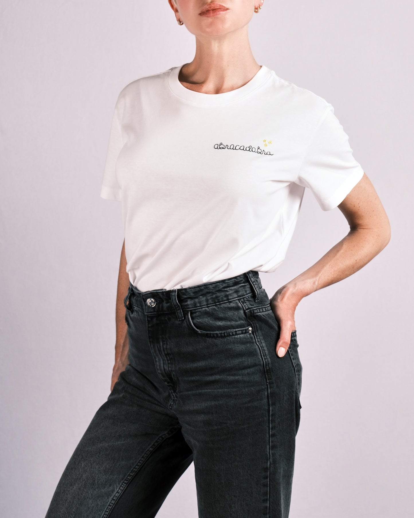 T-shirt “CI VUOLE CORAGGIO” | Scopri il Coraggio Nascosto in Ogni Cucitura